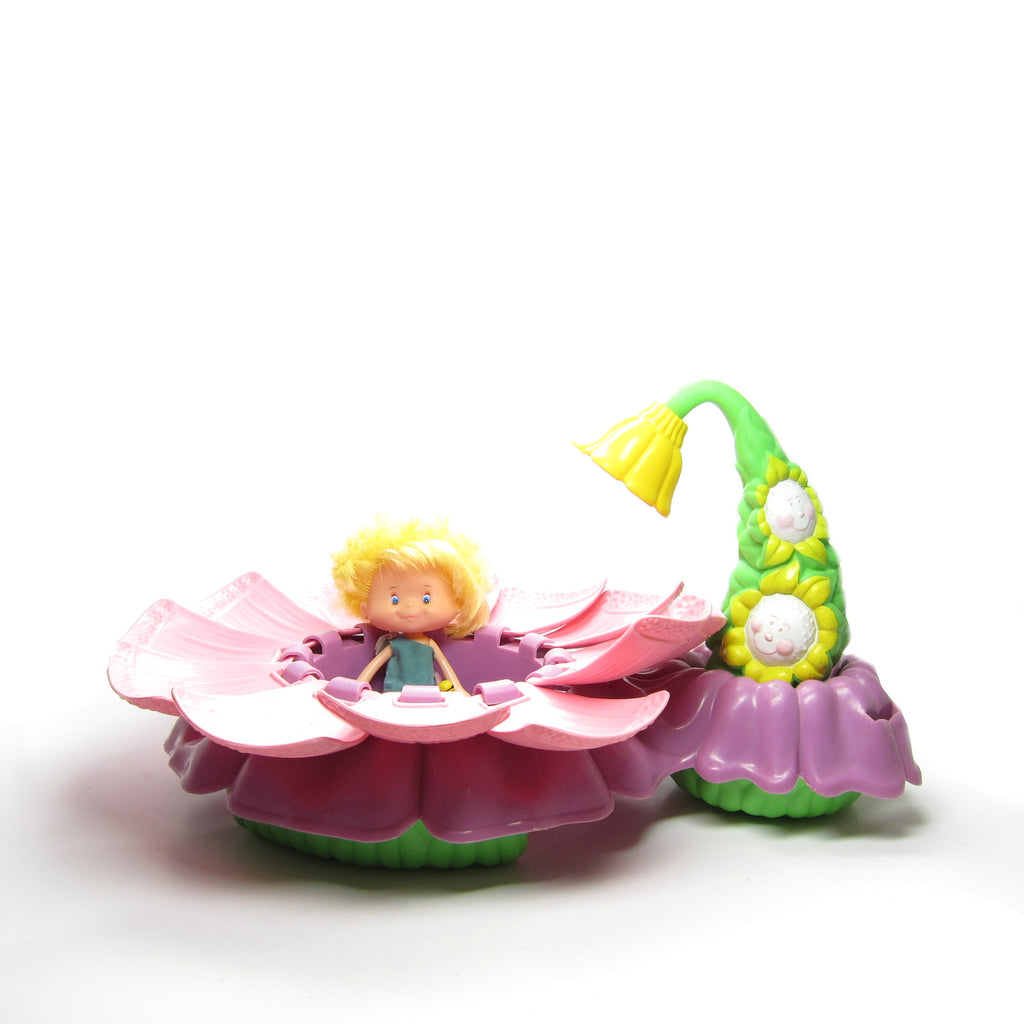 Herself the Elf Flower Shower Play Set with Doll, Bathtub, Water Squirter