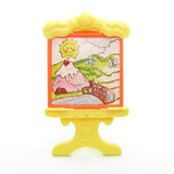 Easel with painting from Orange Blossom & Marmalade Painting a Picture miniature figurine set