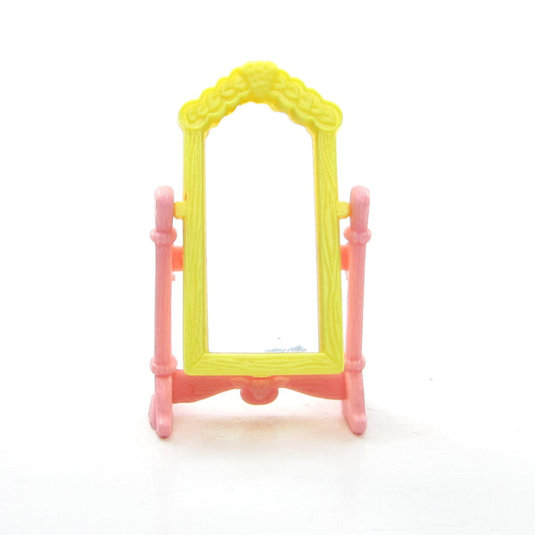 Lime Chiffon & Parfait Parrot Dancing in the Mirror Deluxe