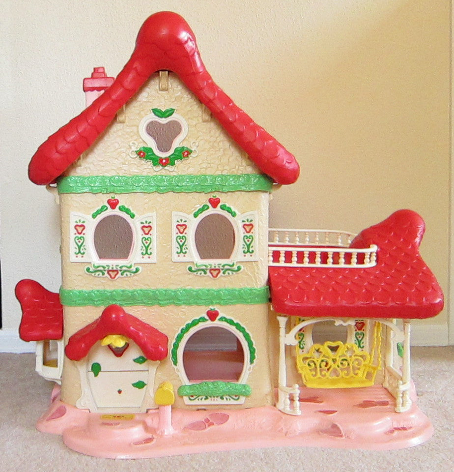 Berry Happy Home Dollhouse for Strawberry Shortcake Dolls