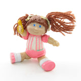 Cabbage Patch Kids poseable girl with brown yarn hair