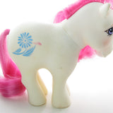 Daisy April Birthflower pony with flower symbol, pink mark, and black dots