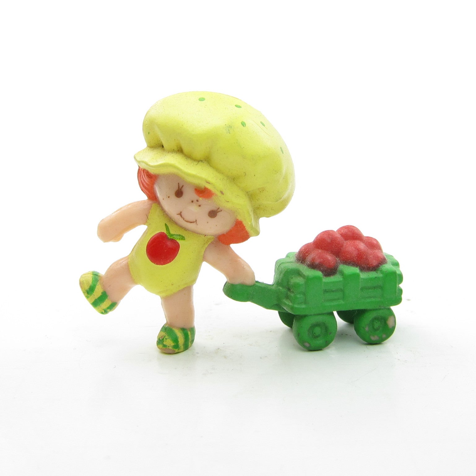 Apple Dumplin pulling a wagon Strawberry Shortcake miniature figurine