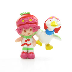 Cherry Cuddler with Gooseberry miniature figurine from Flying an Airplane set