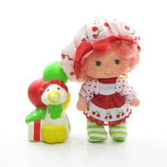 Cherry Cuddler Party Pleaser Strawberry Shortcake doll with Gooseberry pet
