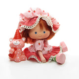Strawberry Shortcake Party Pleaser doll with Custard Cat pet