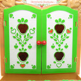 Strawberry Shortcake Berry Patch Carry Case doors