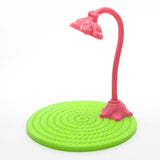 Green rug base and pink reading lamp from Strawberry Shortcake miniature set