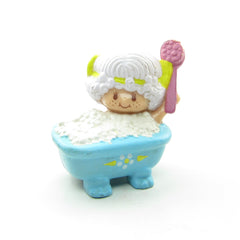 Angel Cake Taking a Bubble Bath miniature Strawberry Shortcake figurine