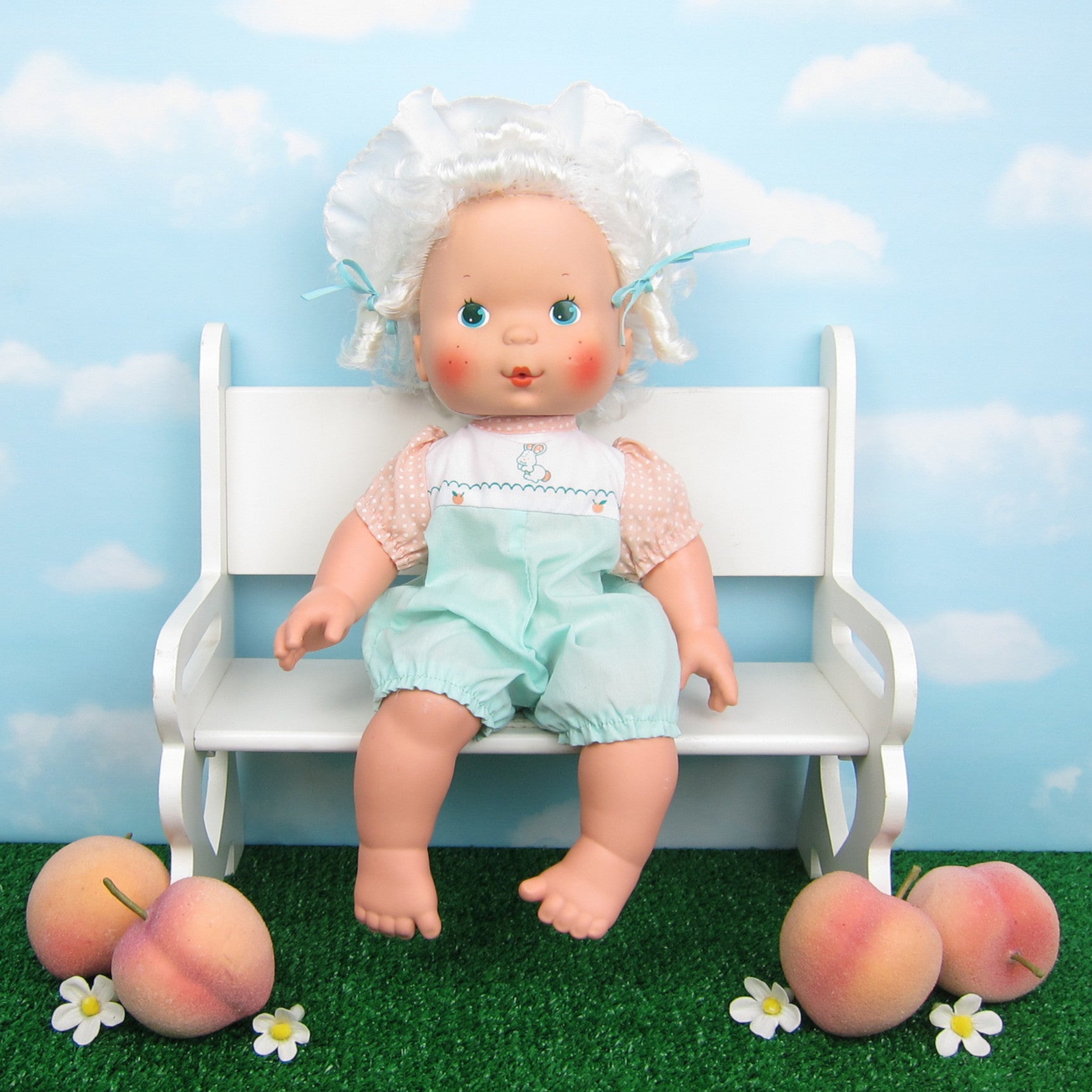 Apricot Baby Blow Kiss Strawberry Shortcake Doll Brown Eyed Rose