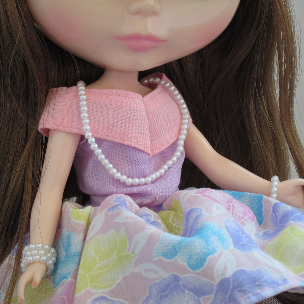 Pearl Necklace for Blythe & Pullip Dolls Long Strand of Faux Plastic Pearls, Doll Jewelry