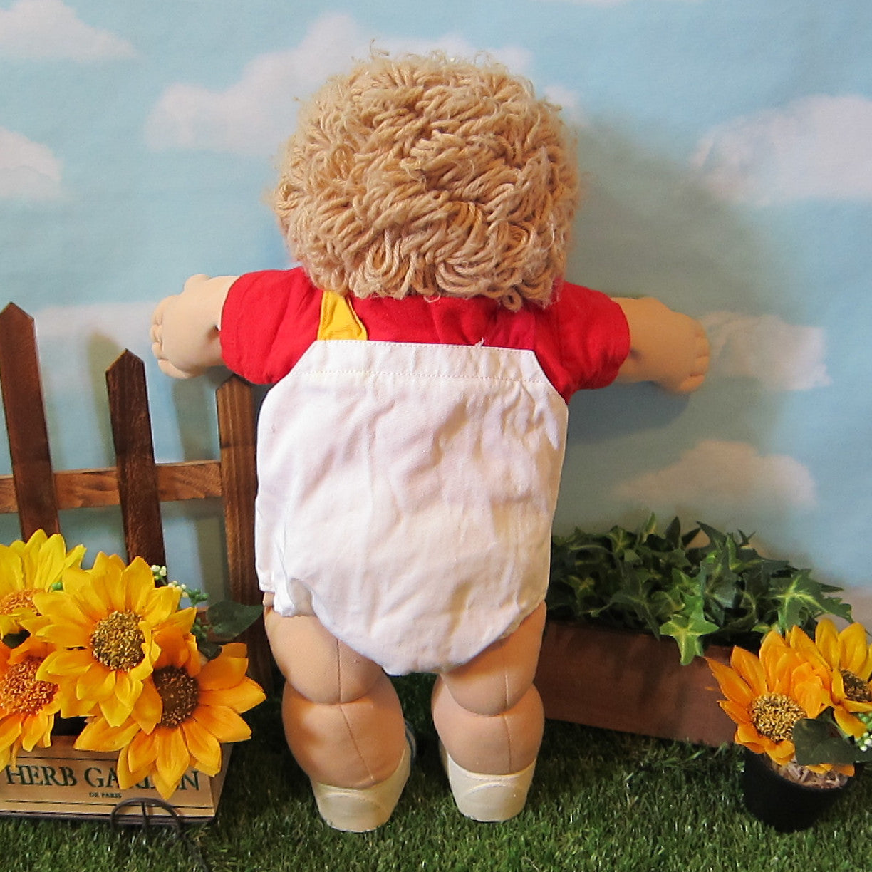Cabbage Patch Kids Doll Boy Light Brown Hair Blue Eyes Tooth Brown Eyed Rose