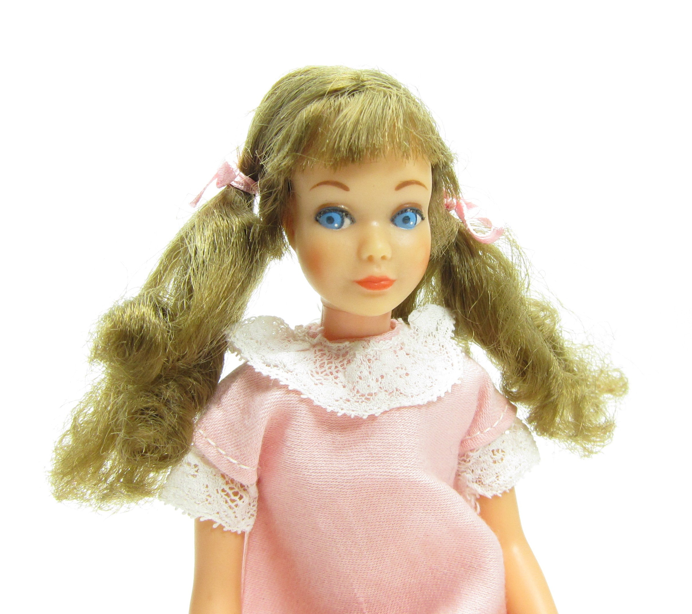Vintage Twist and Turn Skipper doll with brown hair