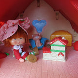Berry Happy Home merry attic dollhouse toy