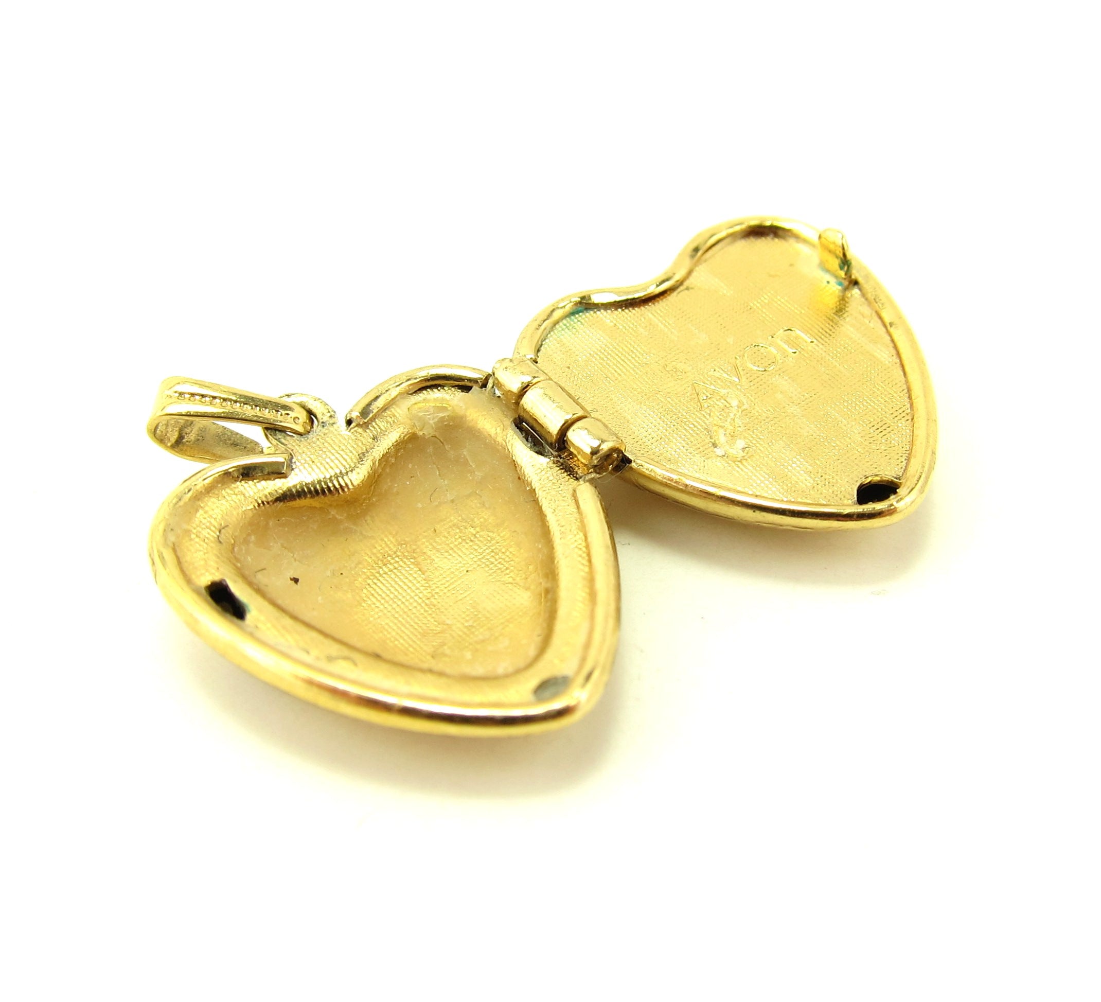 Avon gold heart necklace sales