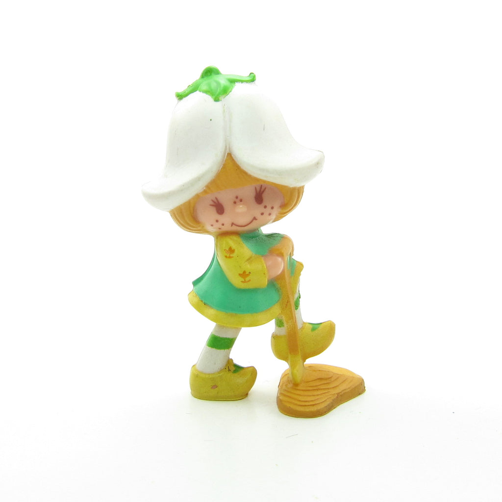 Mint Tulip with a Shovel Strawberry Shortcake Miniature Figurine