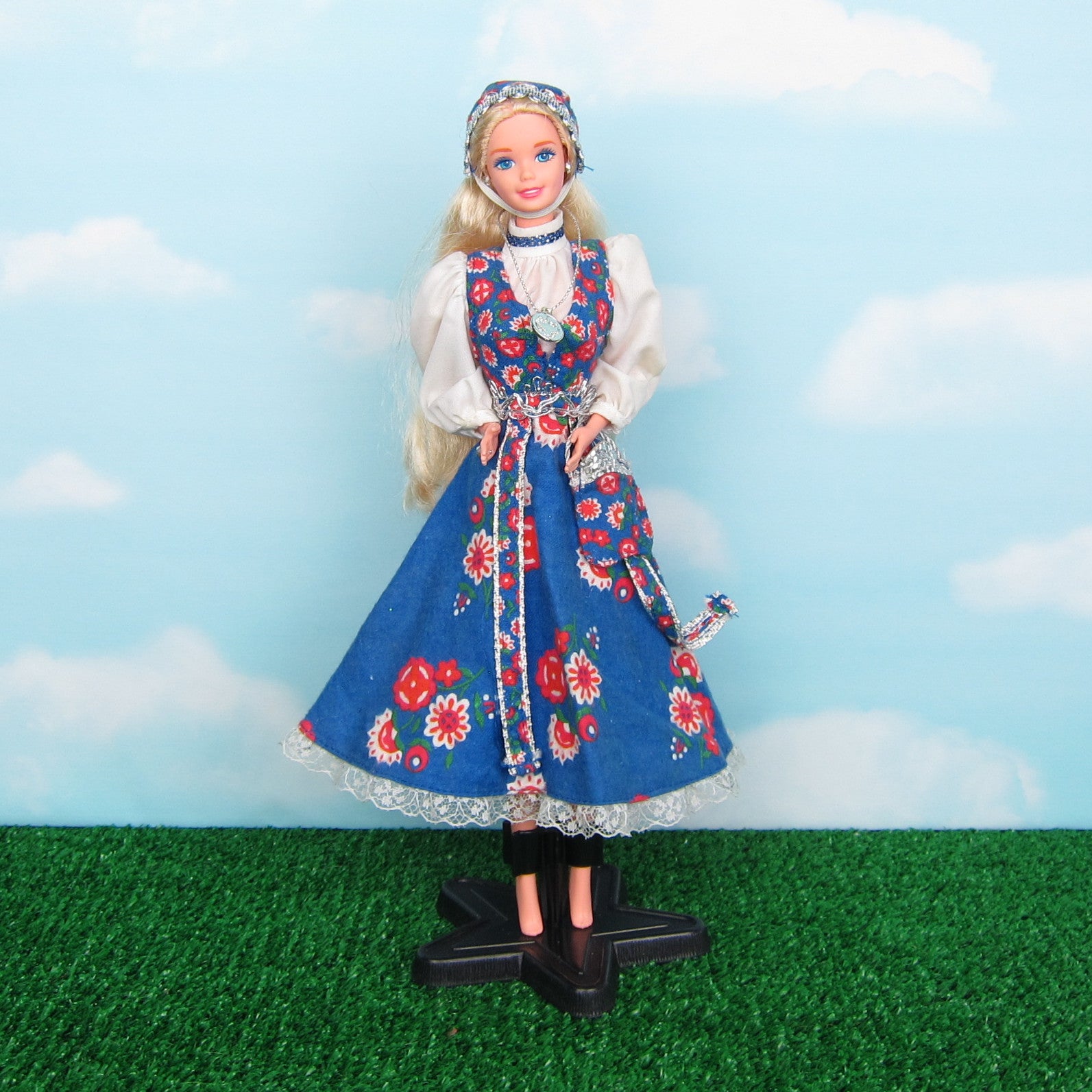 Norwegian barbie 1995 2025