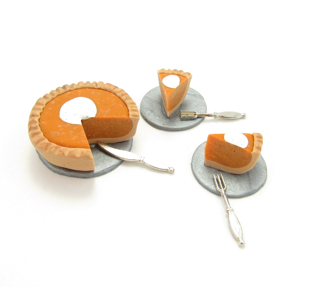 Miniature Pumpkin Pie Polymer Clay Thanksgiving Dollhouse Food