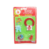 Strawberry Shortcake Berry Wear mint on card outfits