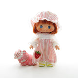 Strawberry Shortcake Sweet Sleeper doll with Custard Cat pet