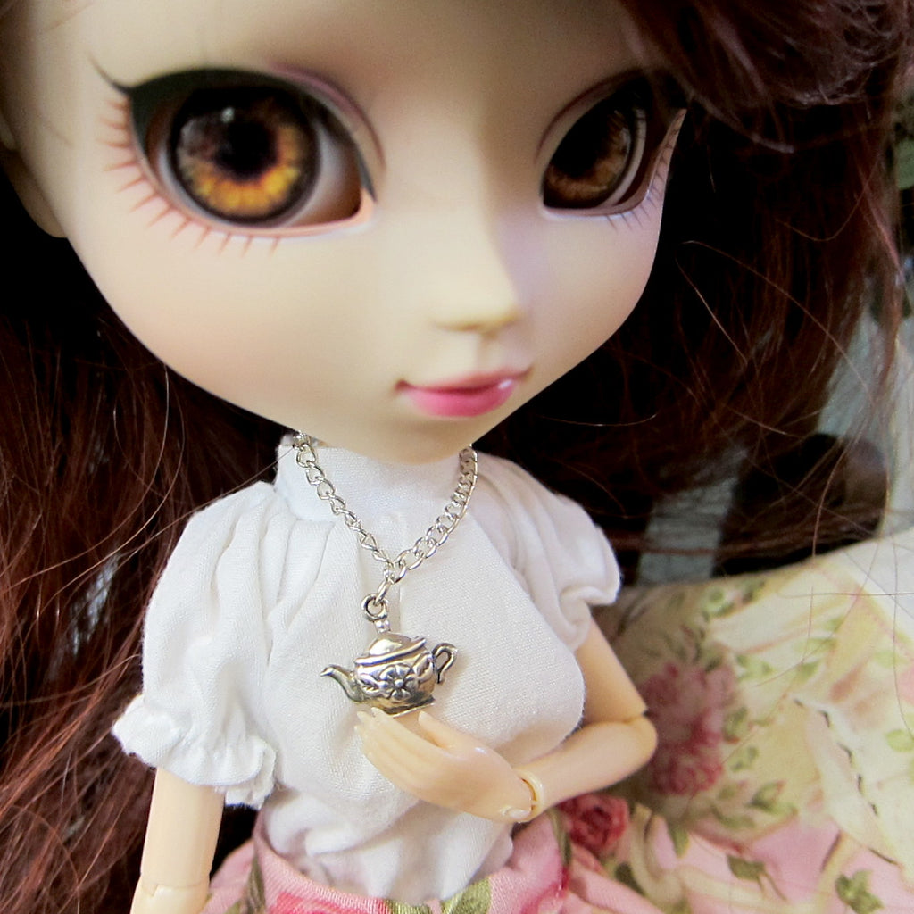 Tea Pot Necklace for Blythe or Pullip Dolls