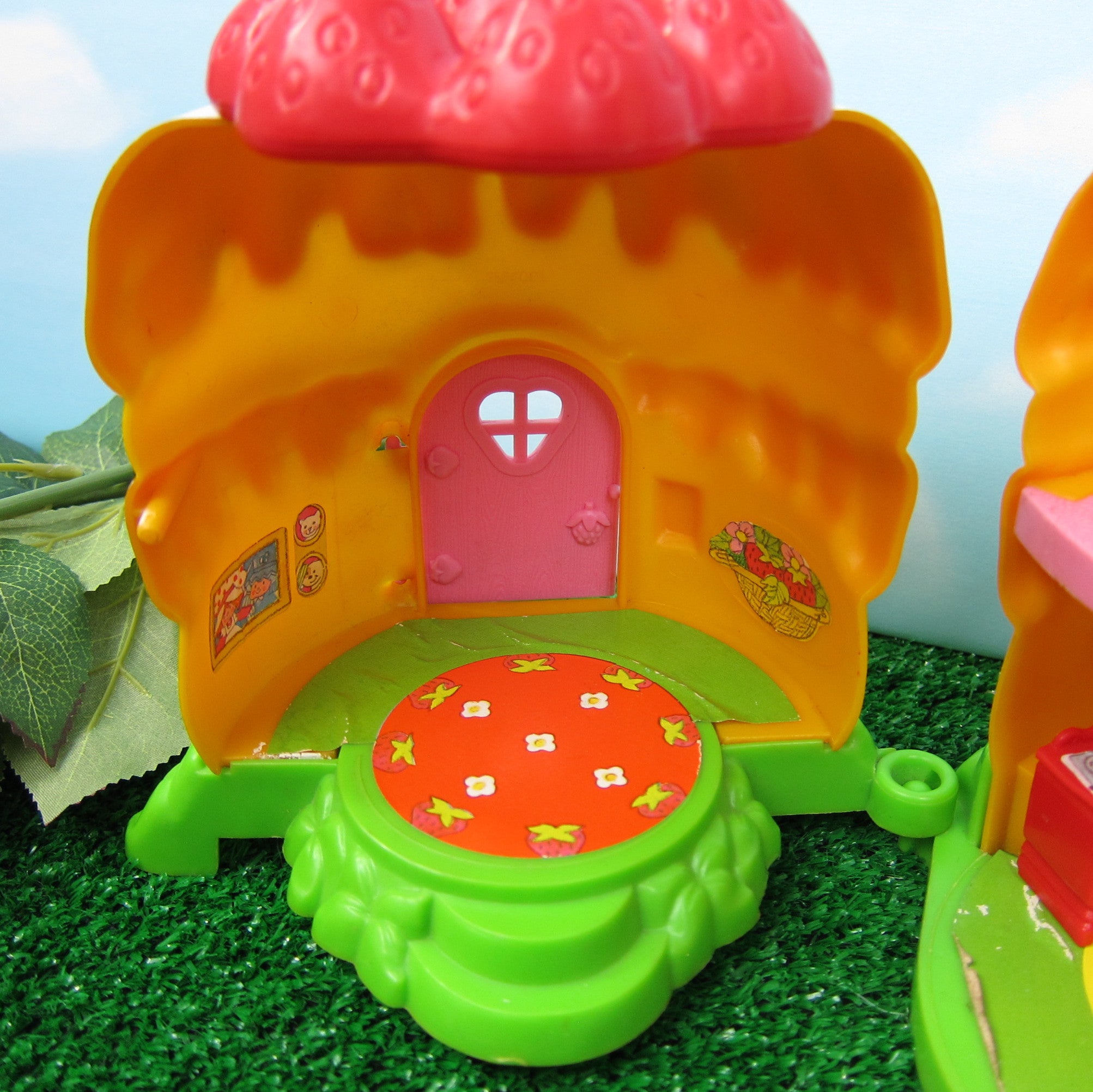 Shortcake House Strawberryland Miniatures Strawberry Shortcake