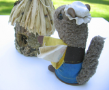 Vintage 1980 Grandma Woodsey plush finger puppet toy