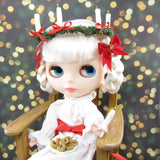St. Lucia's Day outfit for Blythe with Lussekatter saffron buns